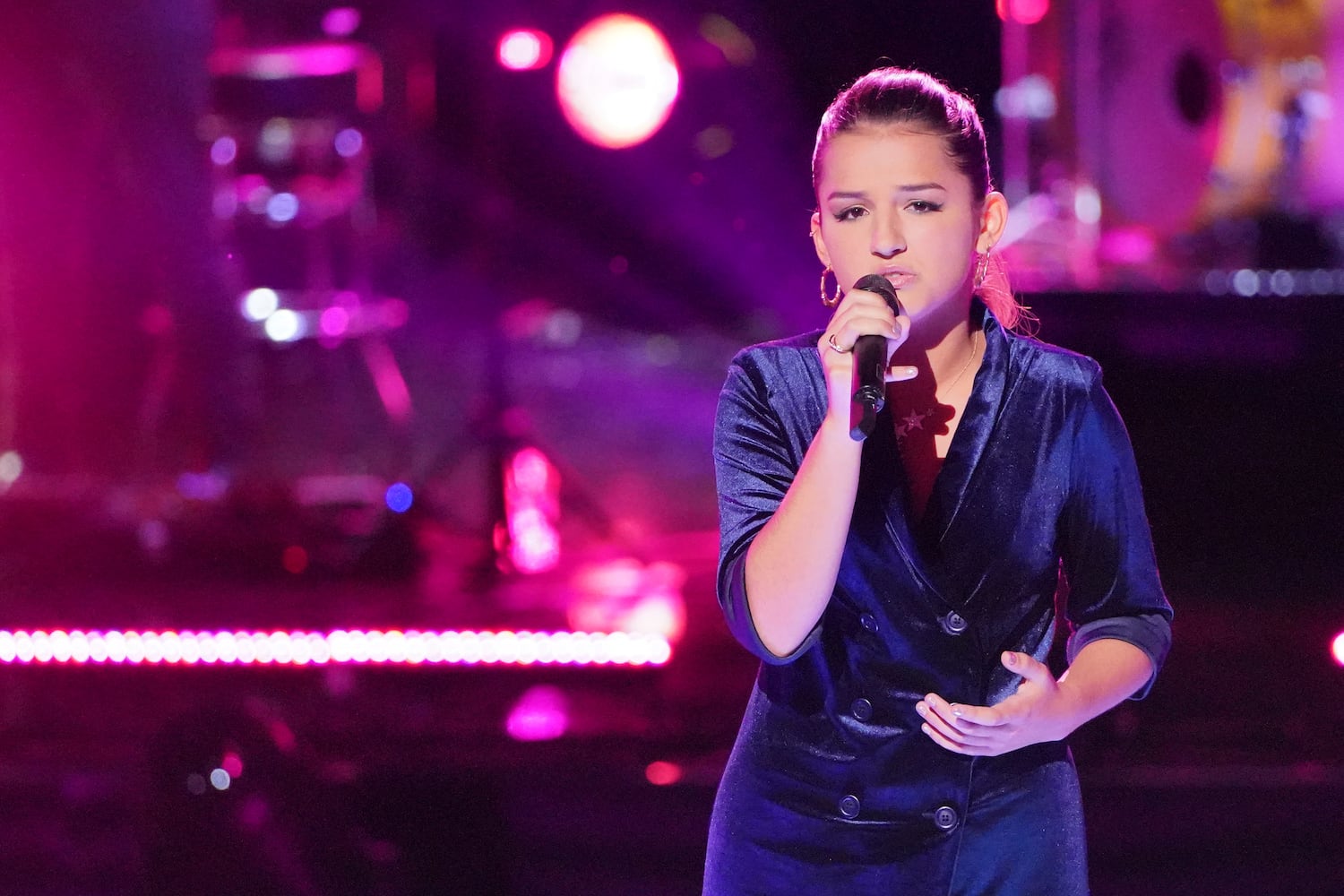 JUST IN: Local teen moves on to LIVE playoffs on ‘The Voice’