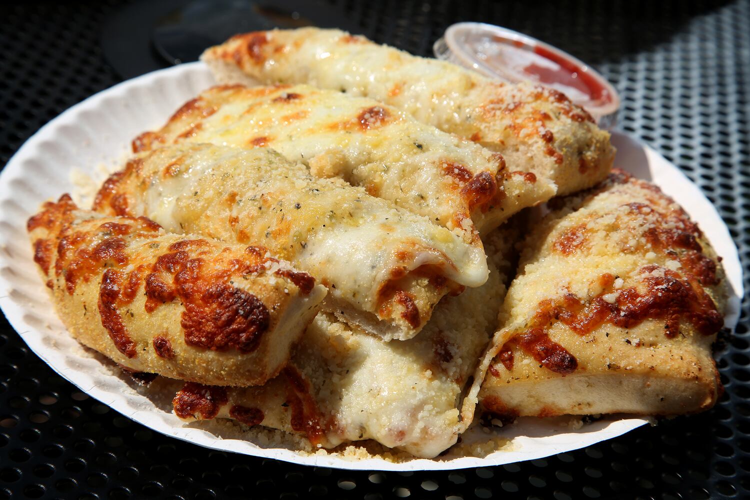PHOTOS: The Pizza Bandit serves up mouthwatering pie in classic New York style