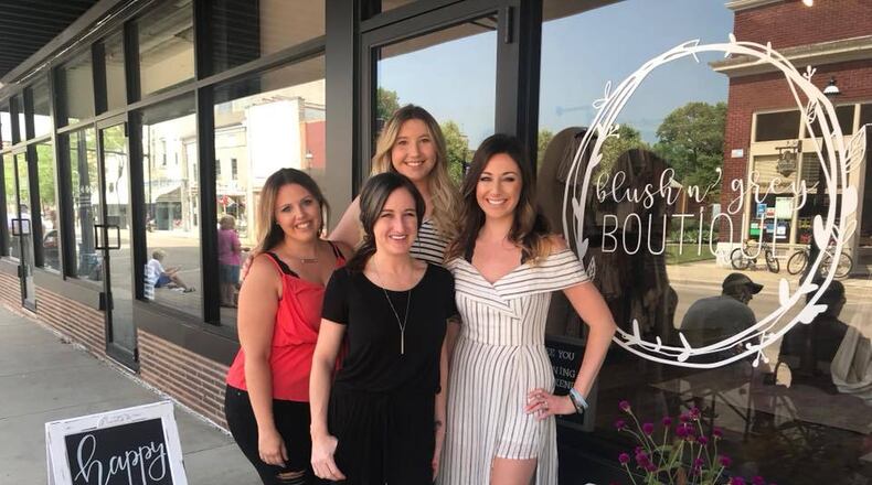 BlushN’Grey Boutique