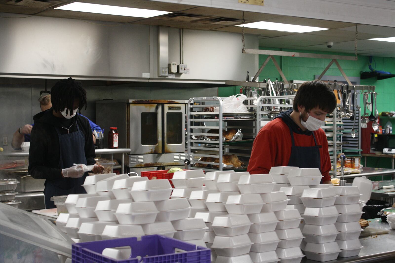 House of Bread staff prepare to serve Thanksgiving meal for their guests. KAITLIN SCHROEDER