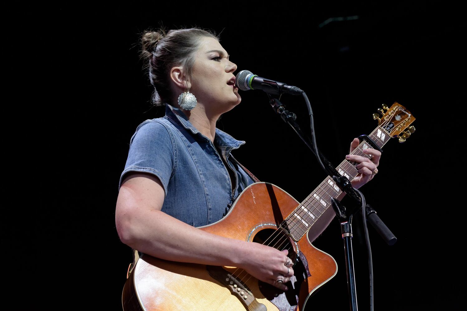 PHOTOS: Gary Allan & Mae Estes Live at Rose Music Center