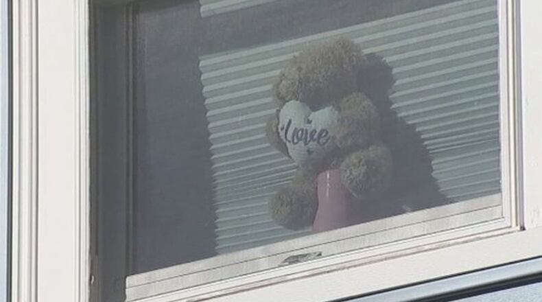 Residents of several communities have come up with a fun way to keep kids entertained while school is out -- "bear hunts."