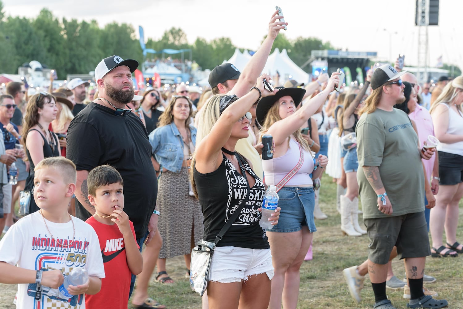 PHOTOS: Carrie Underwood & Shaboozey at the 2025 Voices of America Country Music Fest