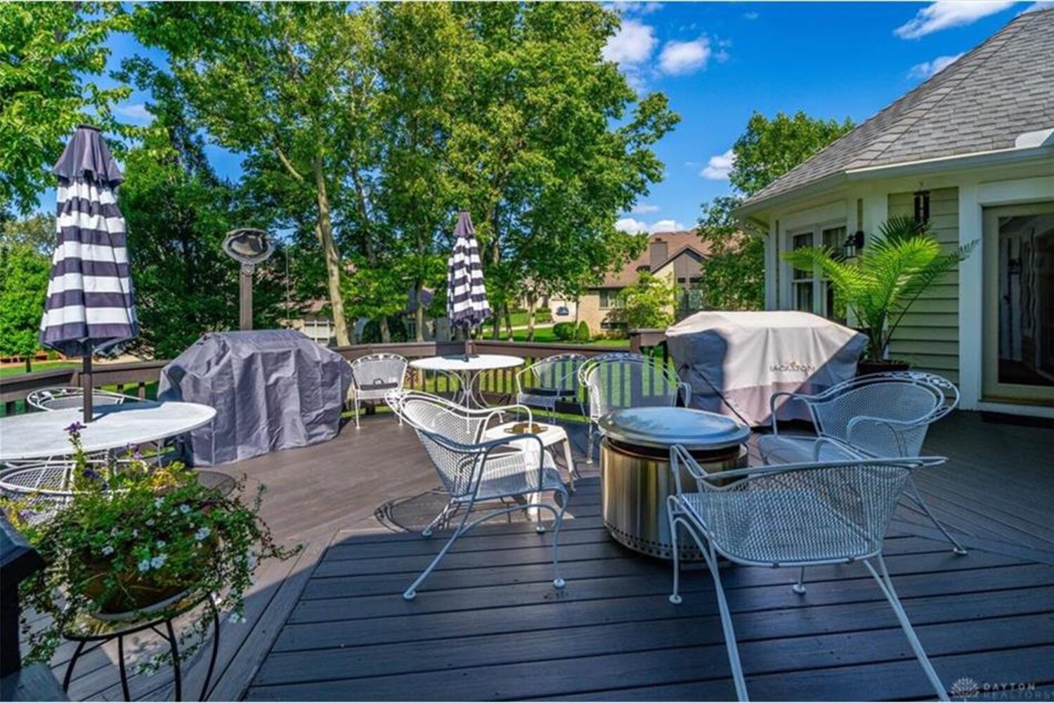PHOTOS: Newly listed home has view of pond and Pipe Stone Golf Club