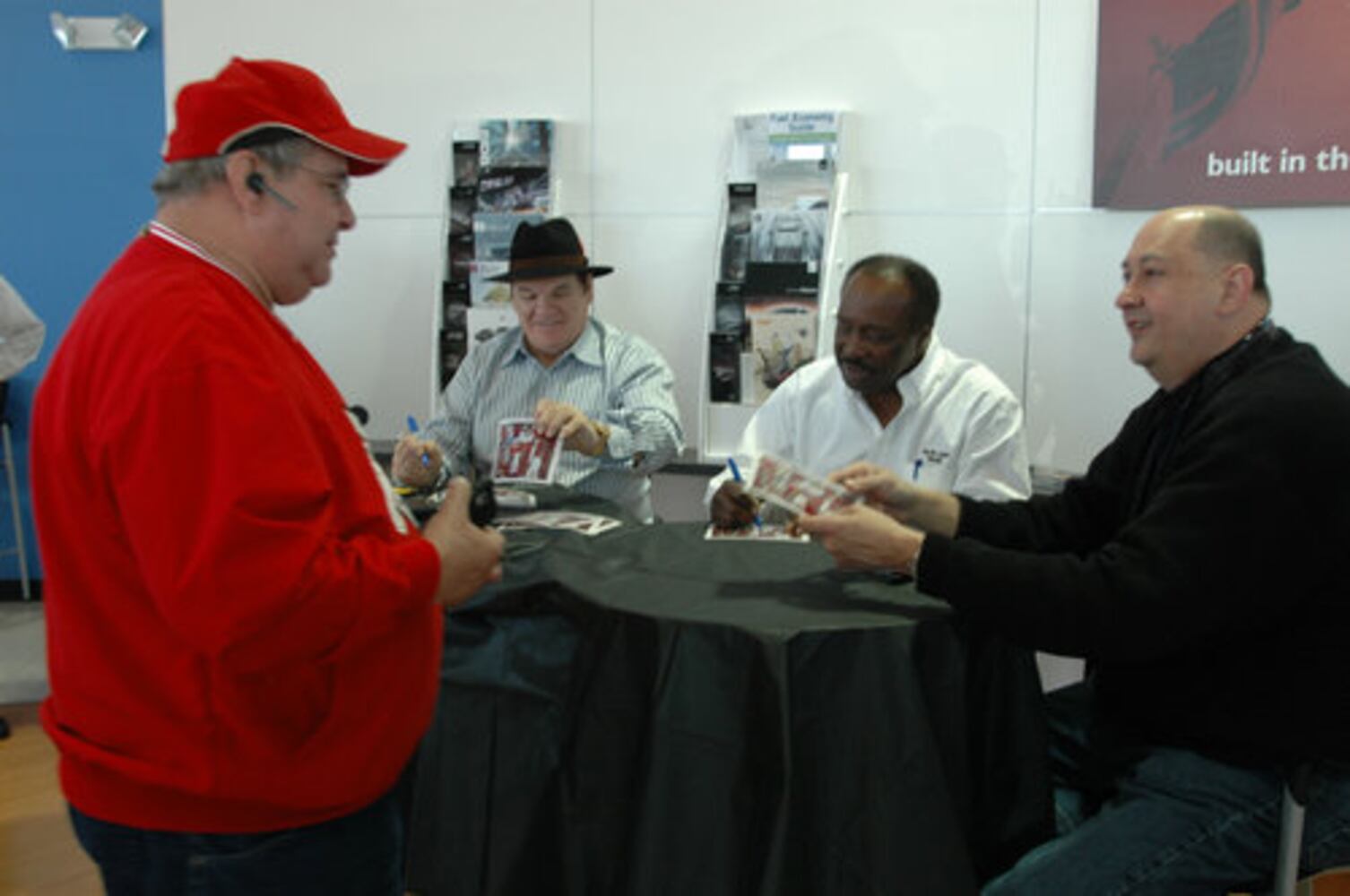 Rose/Morgan sign at Joe Morgan Honda
