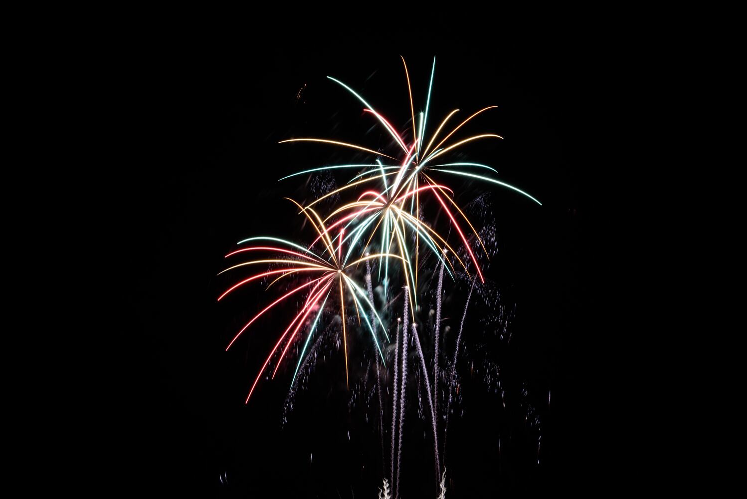 PHOTOS: Gorgeous fireworks light up the sky in Beavercreek
