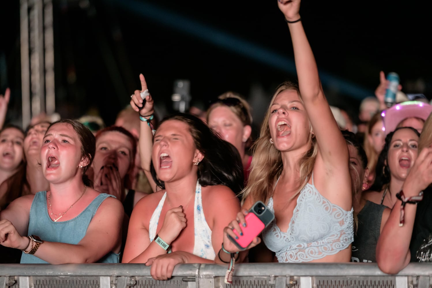 PHOTOS: Carrie Underwood & Shaboozey at the 2025 Voices of America Country Music Fest