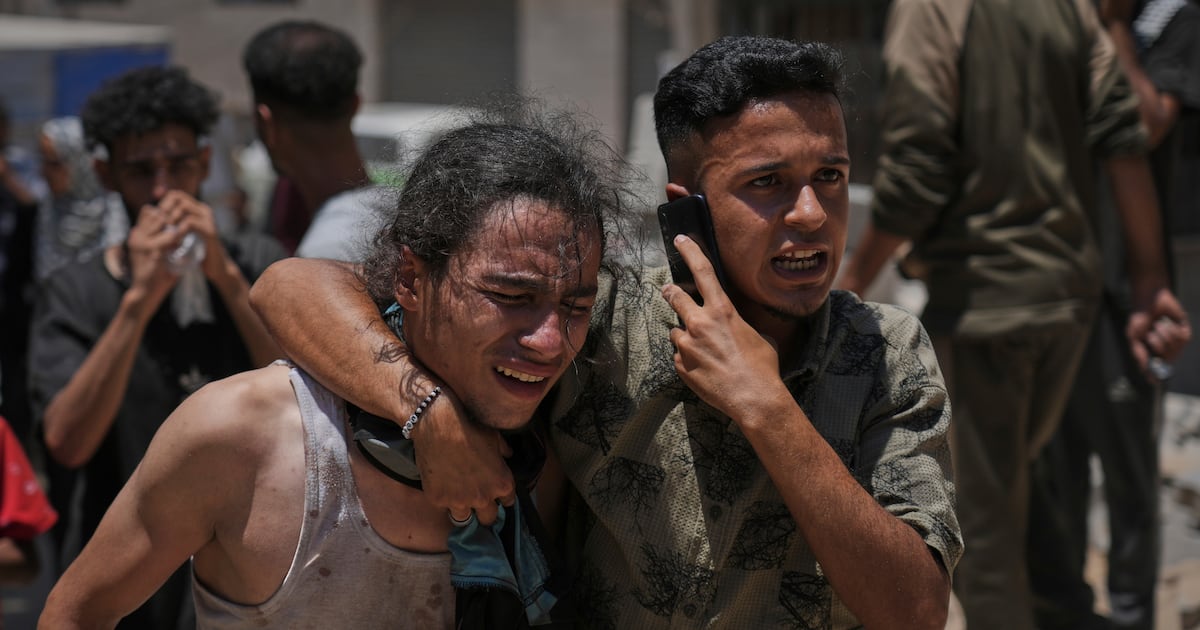 Officials say 85 Palestinians seeking aid are killed in Gaza as Israel widens evacuation...