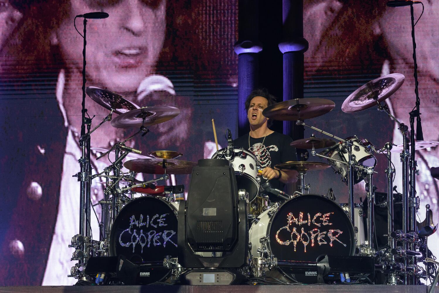 PHOTOS: Alice Cooper Live at Hobart Arena in Troy