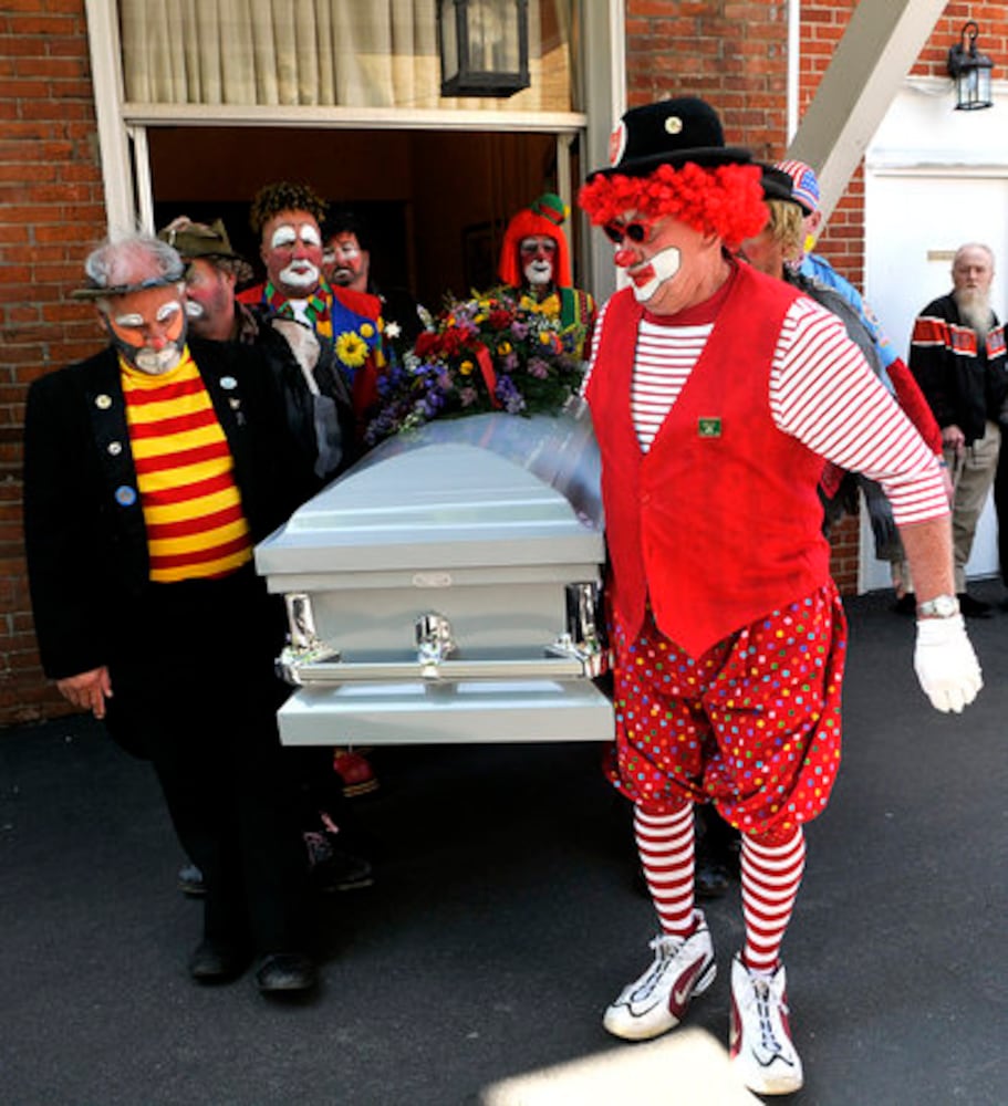 Clowns honor fallen friend