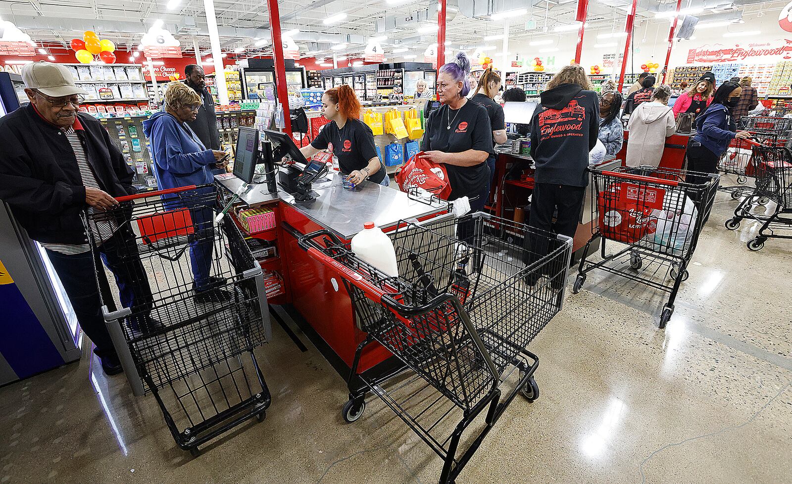 The Grocery Outlet bargain market, located at 606 Taywood Road in Englewood held its grand opening Thursday, March 13, 2025. MARSHALL GORBY\STAFF