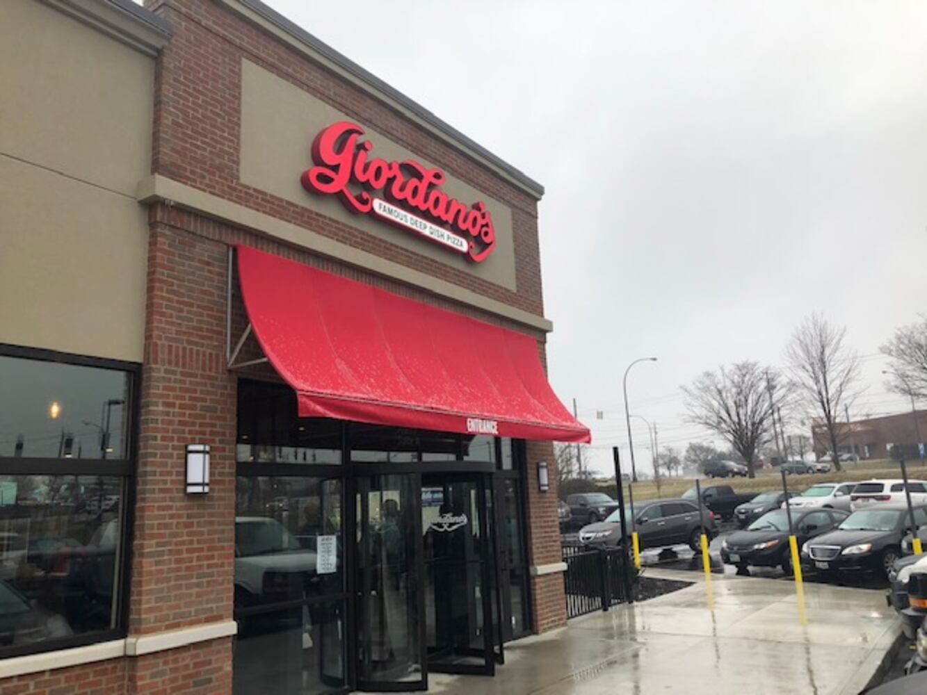 SNEAK PEEK: Take a look inside Giordano’s deep dish pizza restaurant before it opens