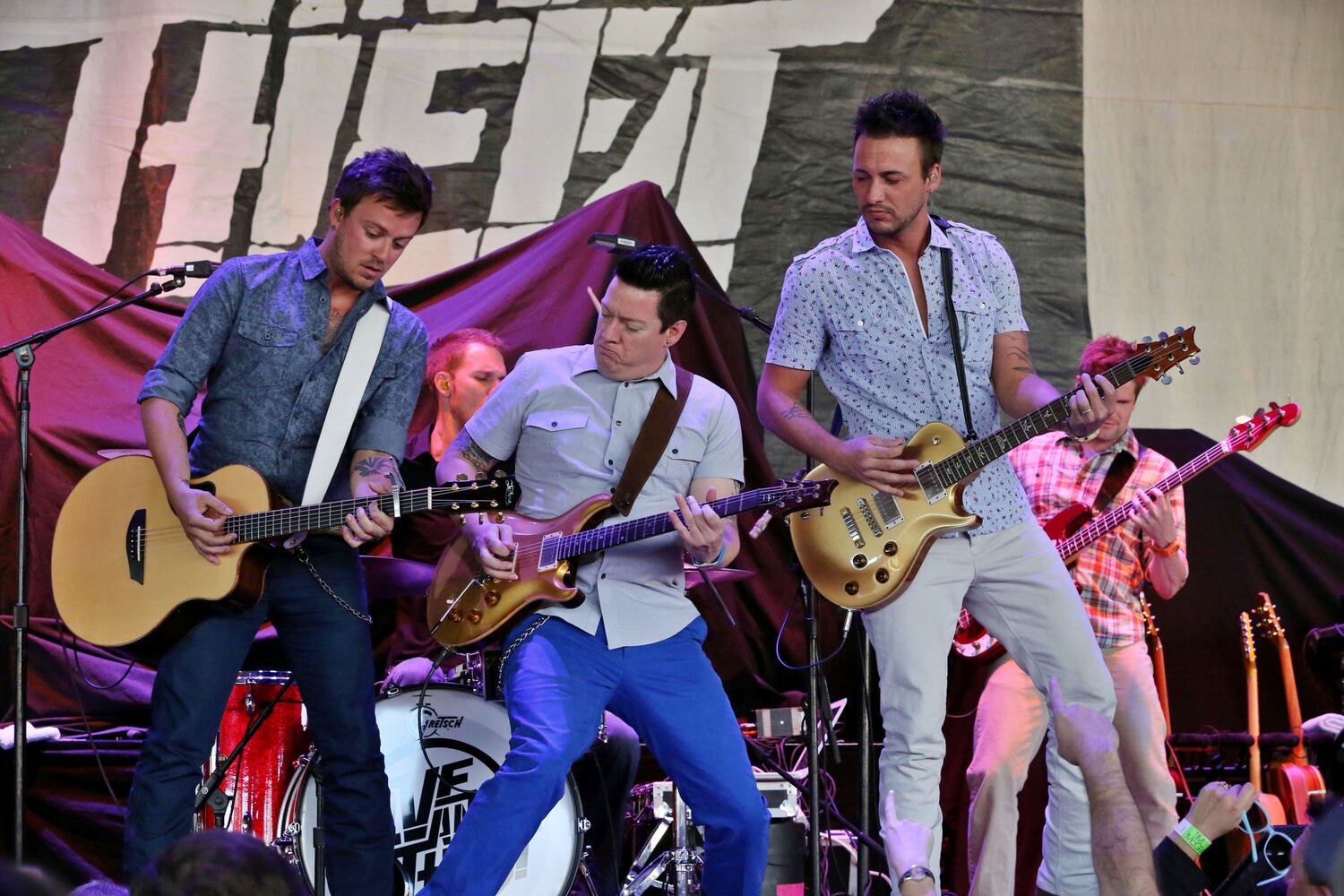 Country music stars play Aaron's Amphitheatre at Lakewood