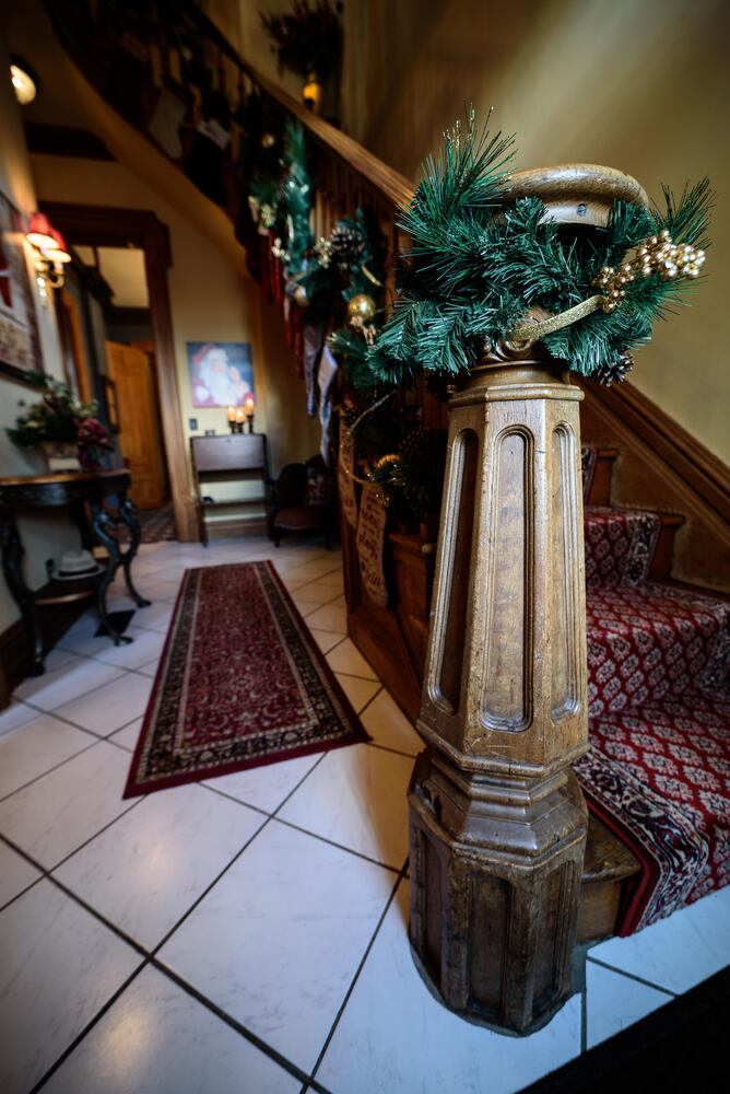 PHOTOS: The Oregon Historic District’s Virtual Grand Holiday Tour of Homes
