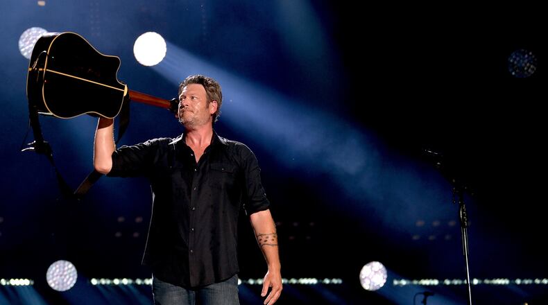 NASHVILLE, TN - JUNE 08:  (EDITORIAL USE ONLY) Blake Shelton performs onstage during the 2018 CMA Music festival at Nissan Stadium on June 8, 2018 in Nashville, Tennessee.  (Photo by Jason Kempin/Getty Images)