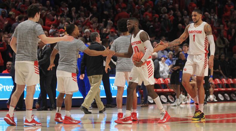 Jalin Crutcher and Obi Toppin lead Dayton with 17 points apiece Saturday against Saint Louis.