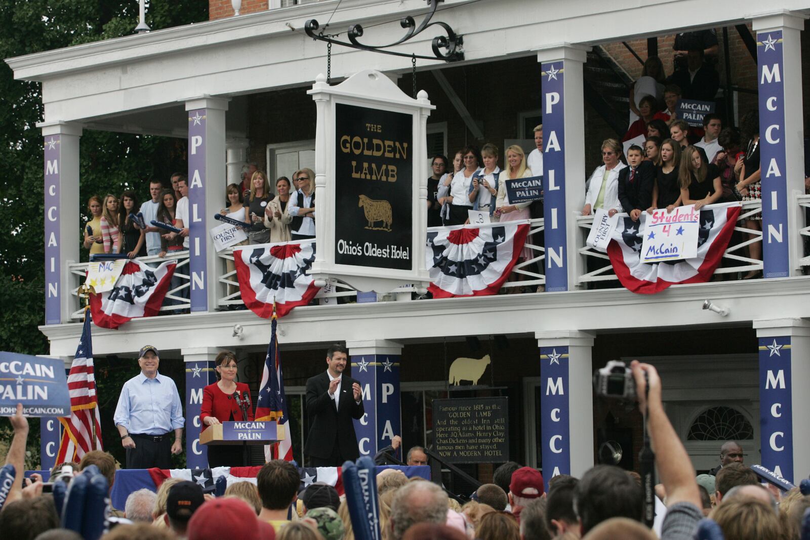 9 Sept 08 Photo by Ron Alvey. Senator John McCain and Alaska Governor Sarah Palin, with her husband Todd by her side,  are on stage during a Republican rally in Lebanon Ohio.