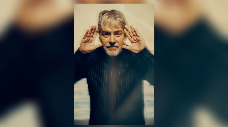 Banjo virtuoso Bela Fleck will join the Springfield Symphony Orchestra to close out its season on Saturday with Fleck's tribute to the 100th anniversary of George Gershwin's "Rhapsody in Blue."