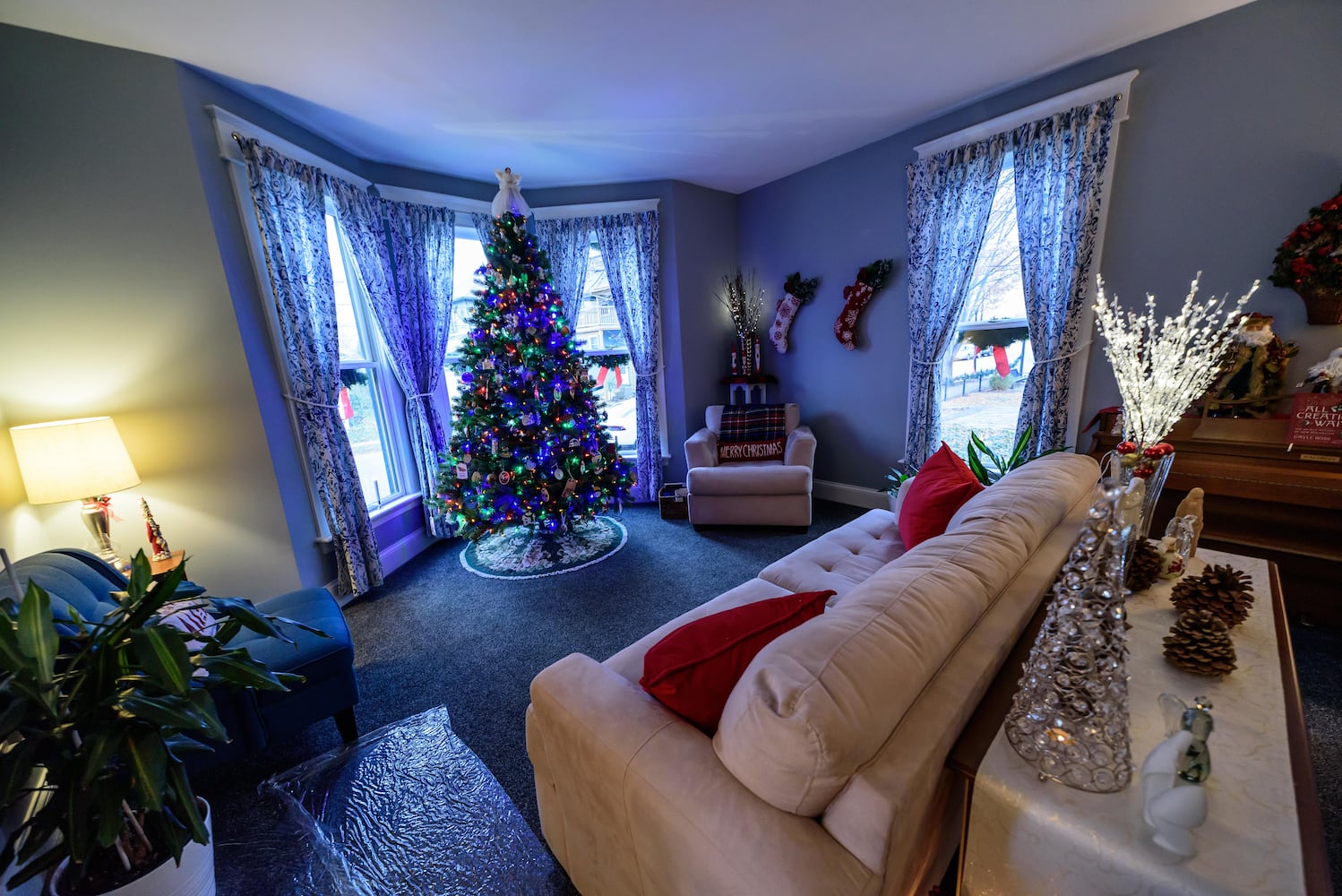 PHOTOS: 2025 McPherson Town Holiday Home Tour