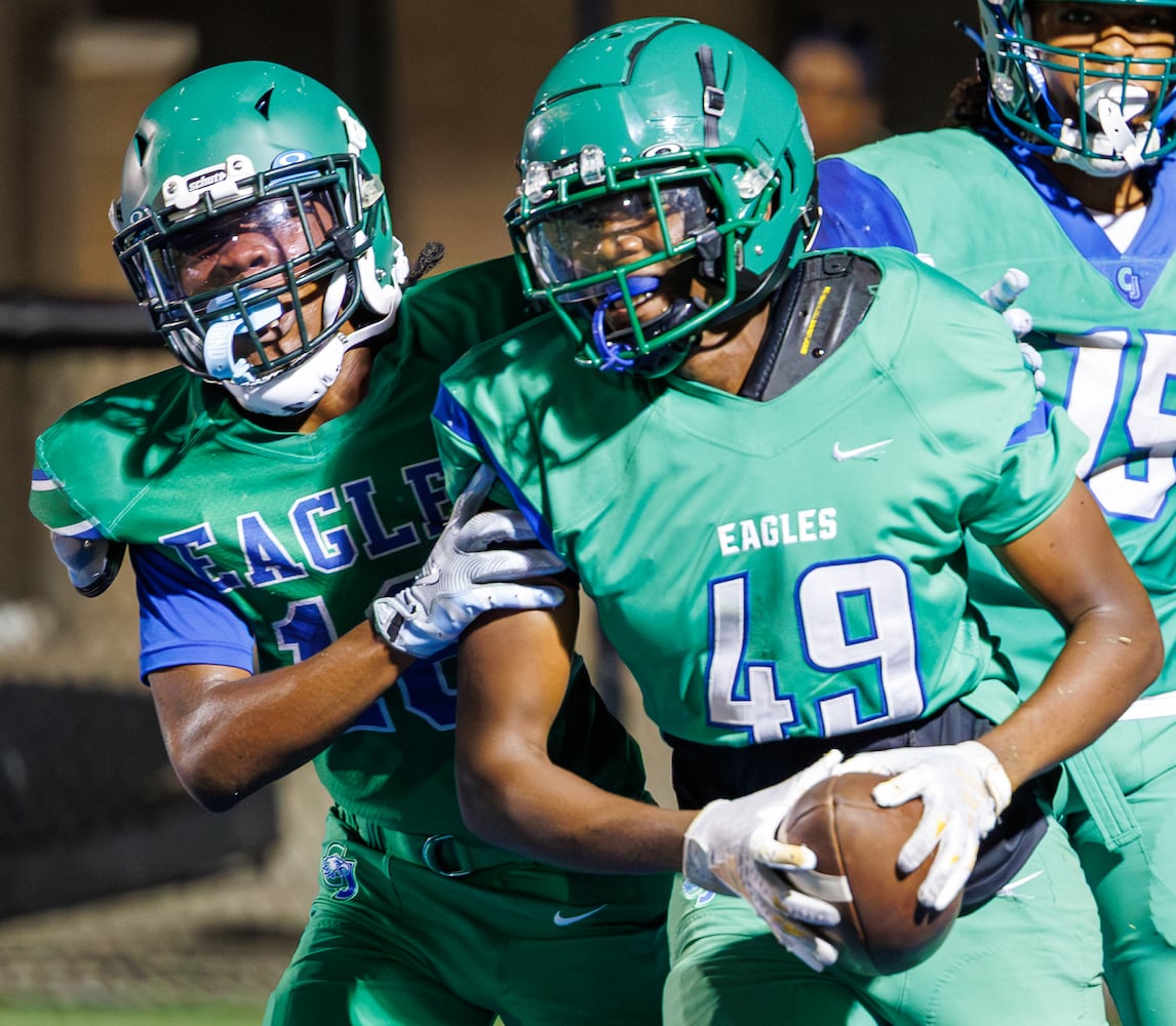 081525 DDN CJ Sidney football