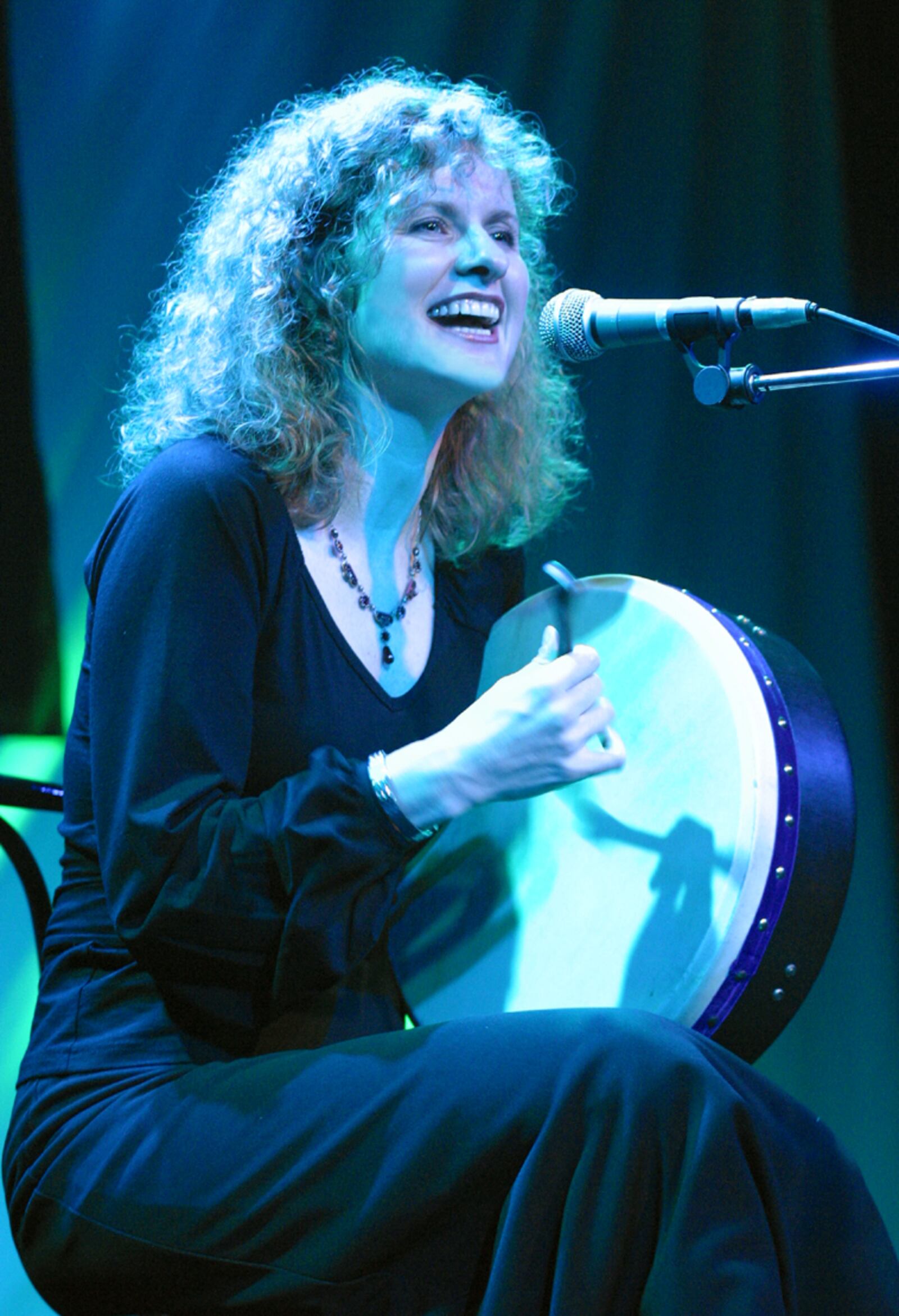 Cathie Ryan has twice been named “Irish Female Vocalist of the Decade”.