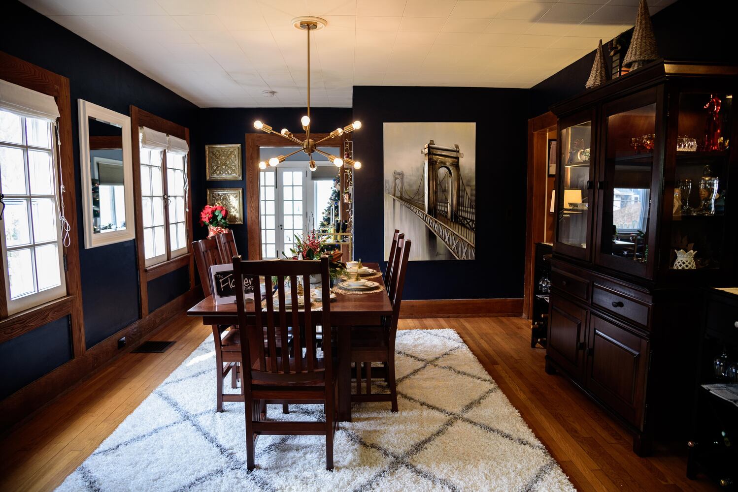 PHOTOS: Inside gorgeous Oakwood homes decorated for its very first  holiday home tour