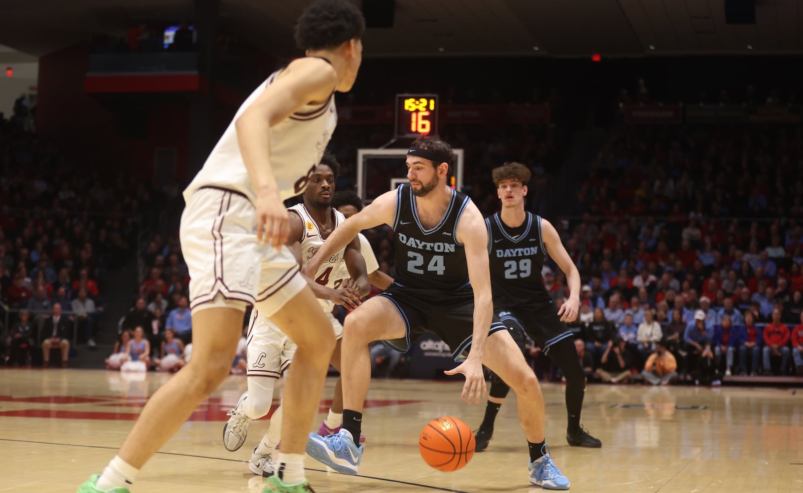 Loyola Chicago vs. Dayton