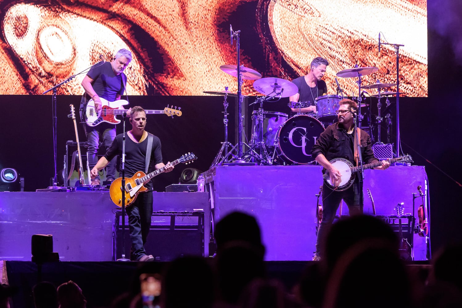 PHOTOS: Carrie Underwood & Shaboozey at the 2025 Voices of America Country Music Fest