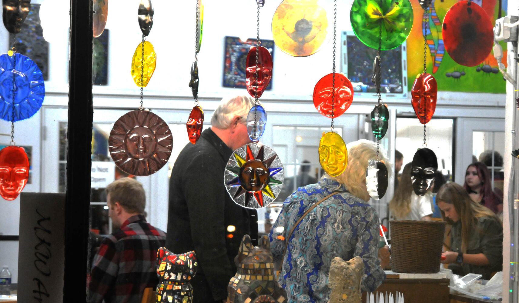 Did we spot you at K12 Gallery and TEJAS's "Art Off 2022"?