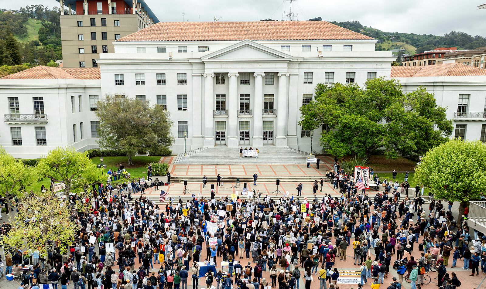 Demonstrations gather at the University of California, Berkeley to protest the Trump administration as part of a Day of Action for Higher Education on Thursday, April 17, 2025, in Berkeley, Calif. (AP Photo/Noah Berger)