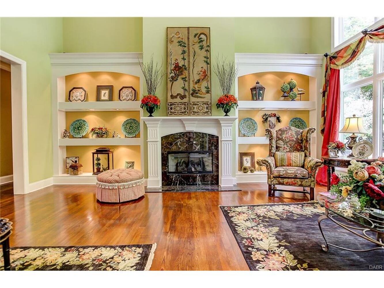 SPONSORED: Photos - Cozy fireplaces that are perfect for the holidays