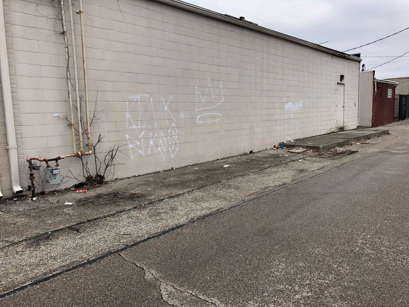 Moraine business vandalized