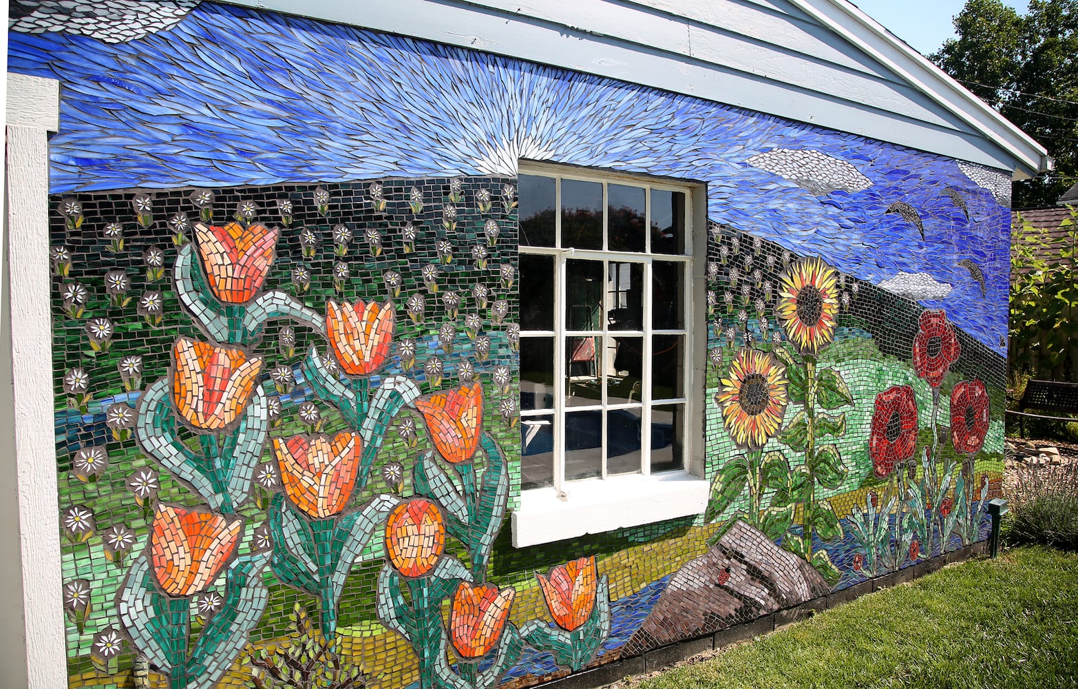 PHOTOS: Thousands of pieces of glass tell a story of living through the pandemic