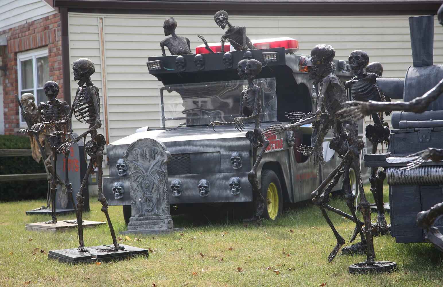 PHOTOS: Elaborate Halloween decorations transform Fairborn into the creepiest of communities