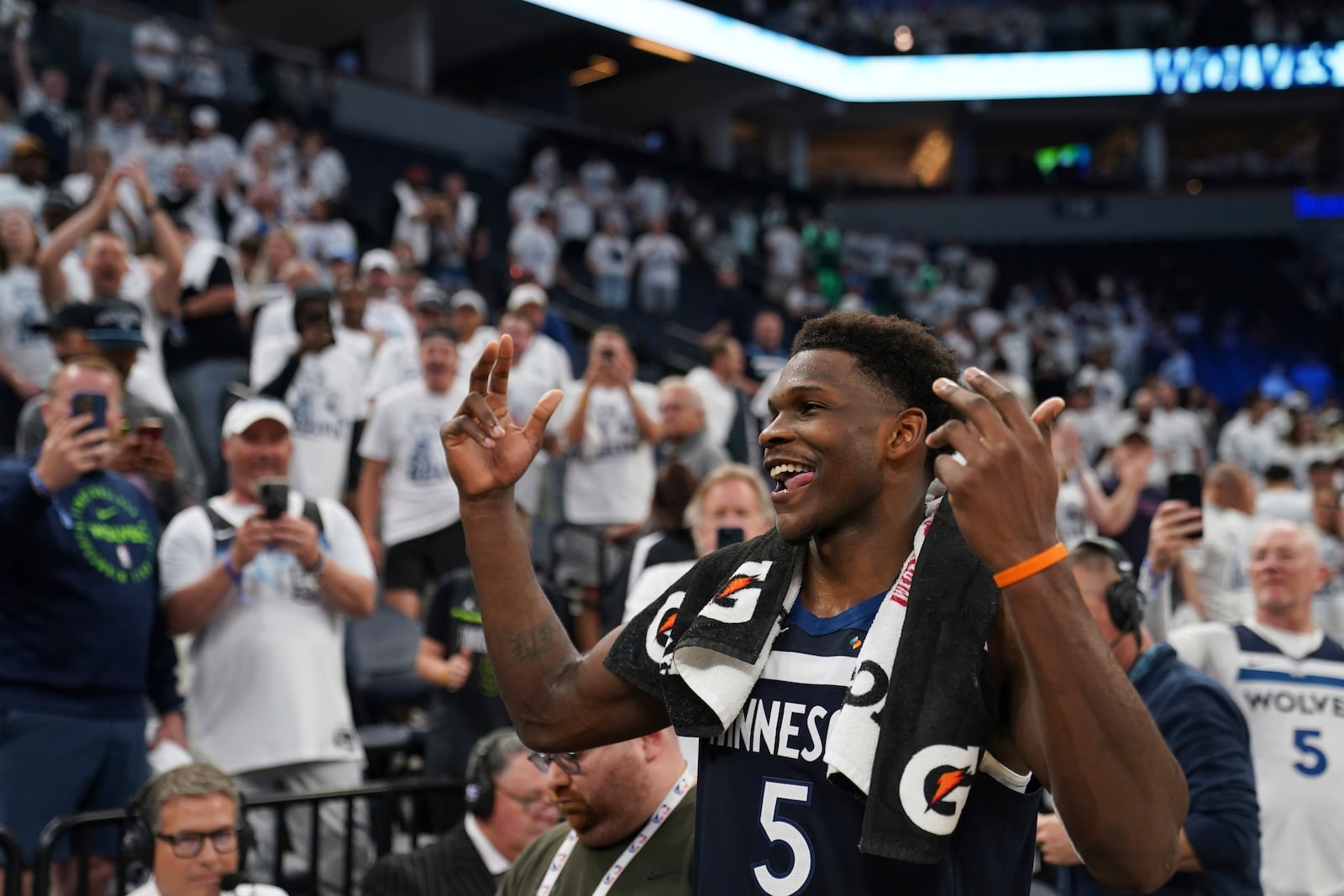 Minnesota Timberwolves guard Anthony Edwards (5) celebrates a win against the Golden State Warriors after Game 5 of an NBA basketball second-round playoff series, Thursday, May 15, 2025, in Minneapolis. (AP Photo/Abbie Parr)