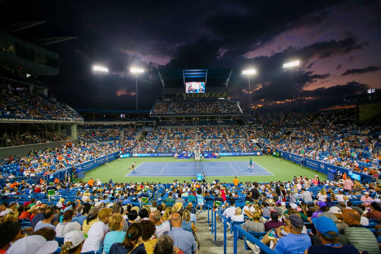 PHOTOS Roger Federer continues winning ways in Cincy