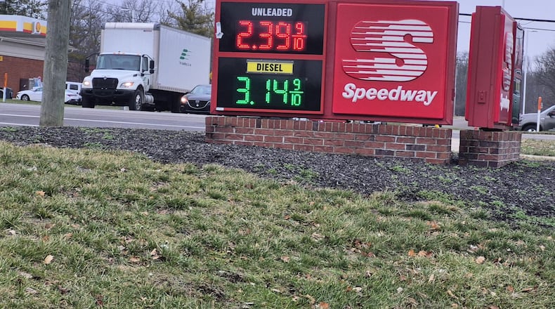 Regular unleaded gas was selling for $2.39/gallon Wednesday at Speedway on West Central Avenue in Springboro. The national average is expected to fall below $3/gallon this year according to GasBuddy. MICHAEL KURTZ / Staff