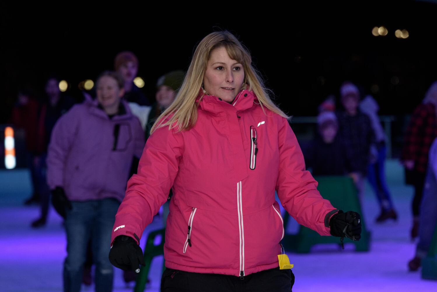 PHOTOS: Did we spot you ice skating during '90s Night at RiverScape MetroPark?