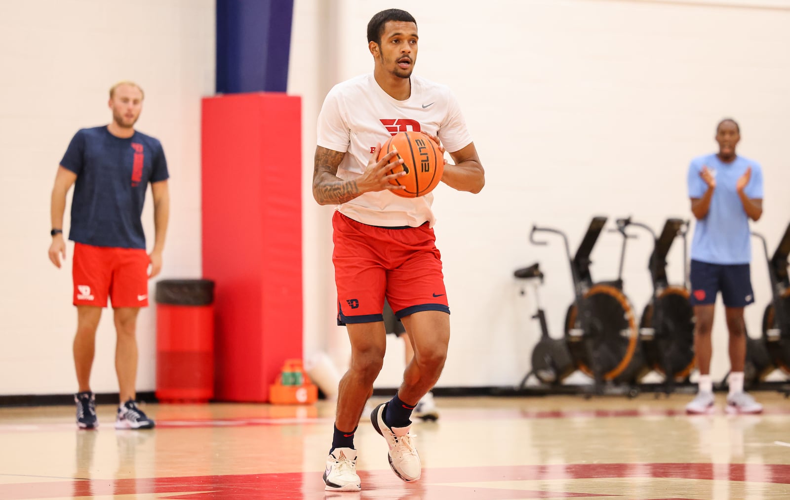 Dayton's De'Shayne Montgomery practices on Tuesday, Aug. 5, 2025, at the Cronin Center. BRYANT BILLING / STAFF