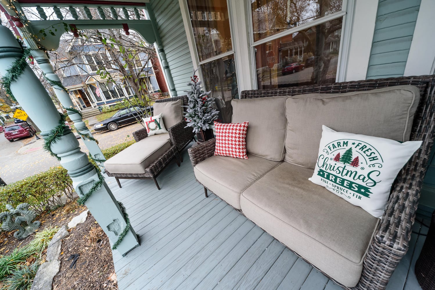 PHOTOS: 2025 McPherson Town Holiday Home Tour