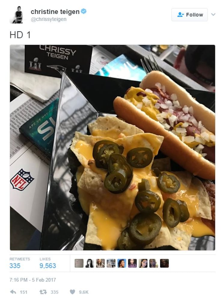 Chrissy Teigen tweets