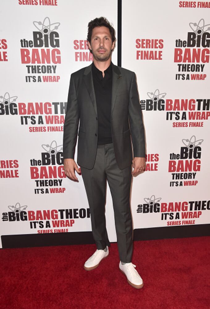 Photos: The Big Bang Theory Cast holds series finale party