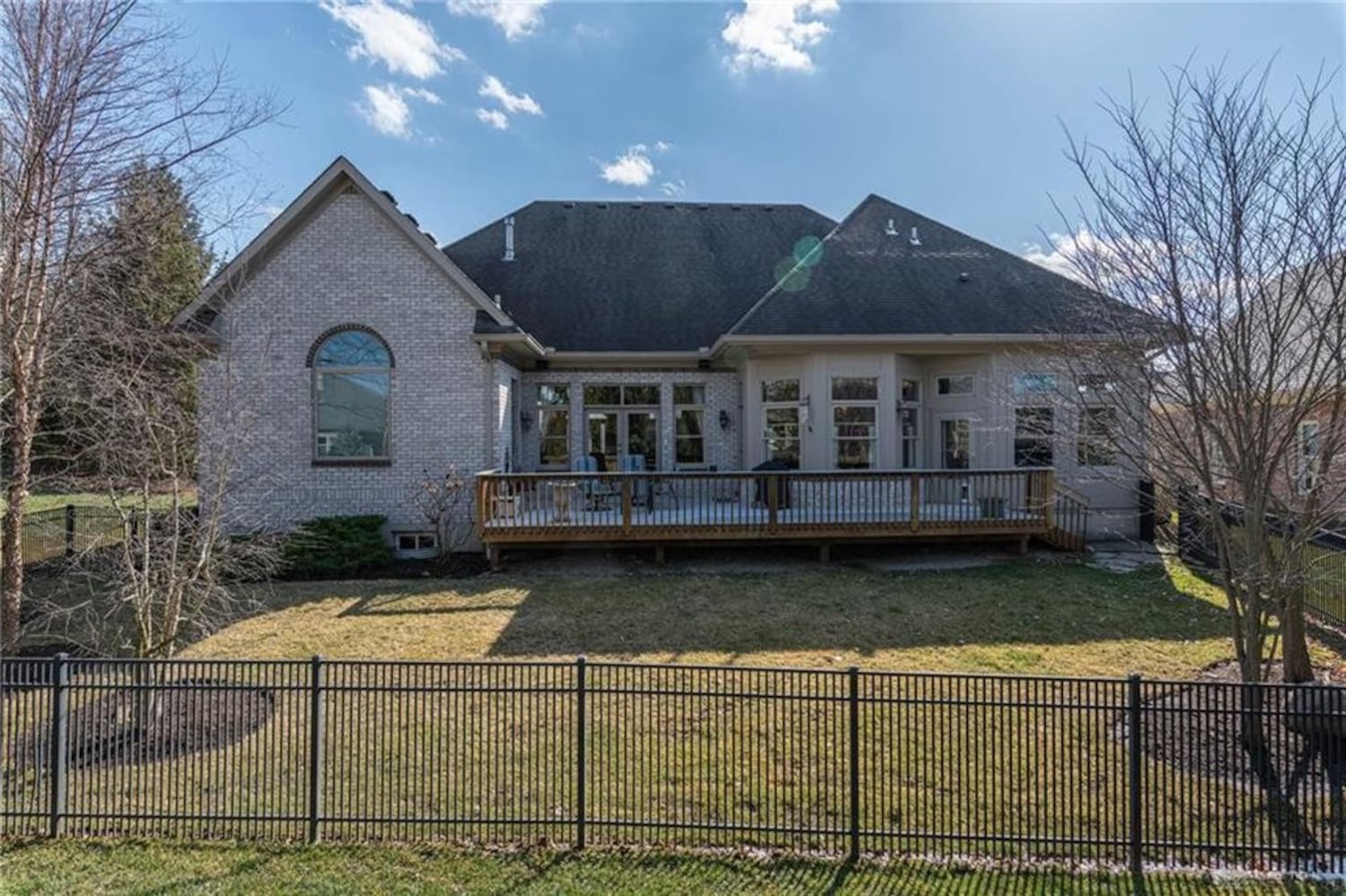 PHOTOS: Features HomesPlus home on Yankee Trace golf course