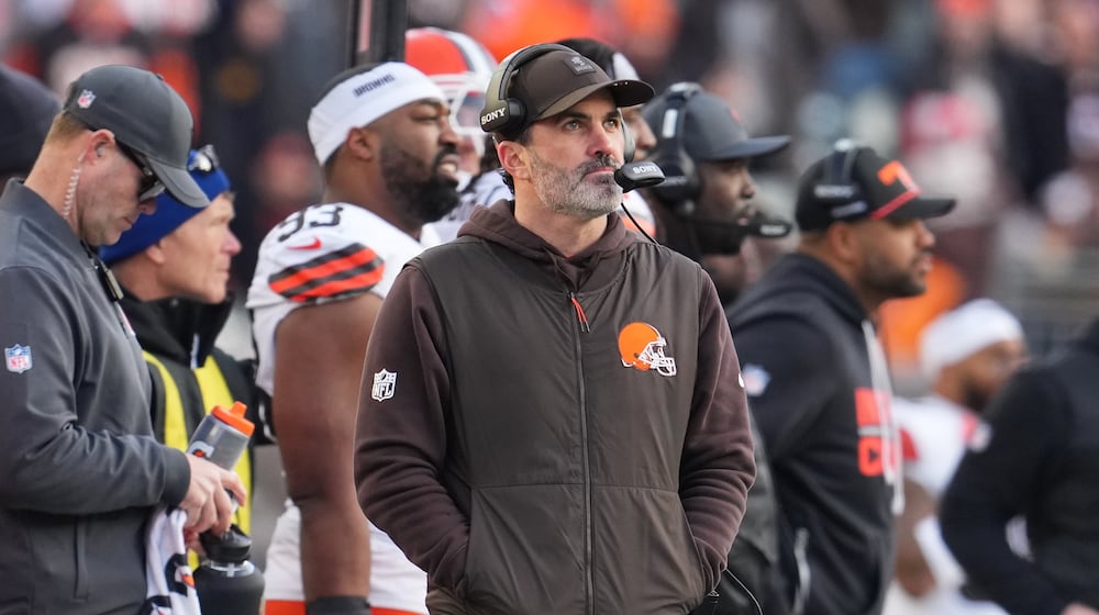 Cleveland Browns head coach Kevin Stefanski walks on the sideline during the second half of an NFL football game against the Cincinnati Bengals, Sunday, Jan. 4, 2026, in Cincinnati. (AP Photo/Jeff Dean)