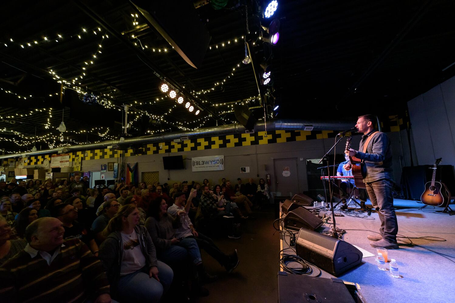 PHOTOS: Toad the Wet Sprocket’s Glen Phillips plays sold-out show at Yellow Cab Tavern