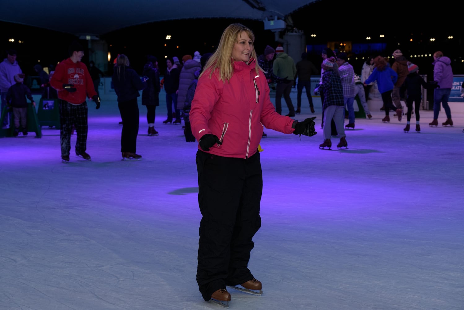 PHOTOS: Did we spot you ice skating during '90s Night at RiverScape MetroPark?