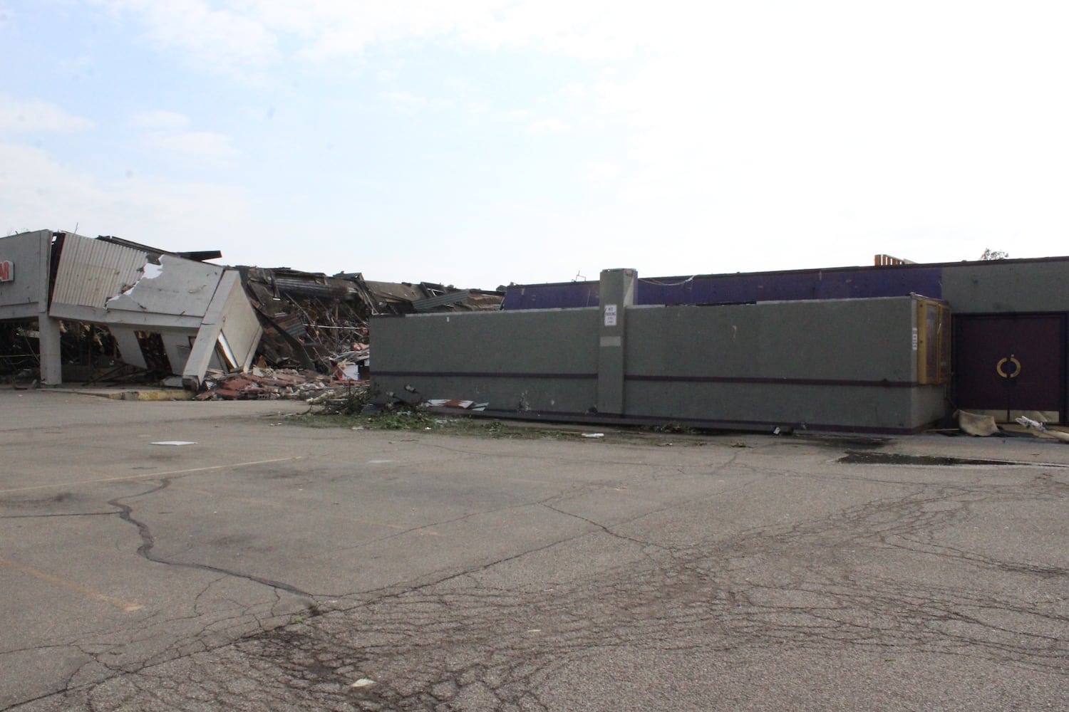 PHOTOS: Daylight reveals widespread damage from Monday storms