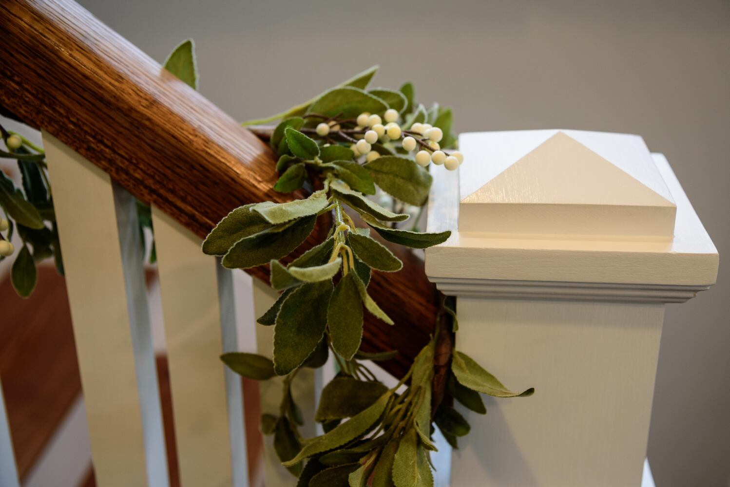 PHOTOS: Inside gorgeous Oakwood homes decorated for its very first  holiday home tour