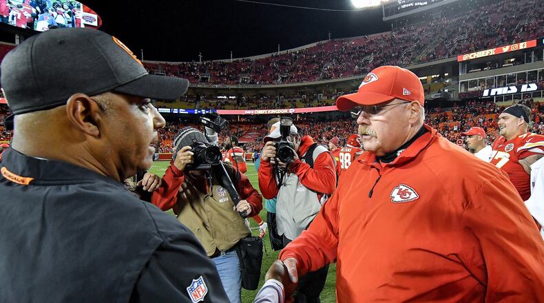 Kansas City Chiefs head coach Andy Reid shakes hands with Cincinnati Bengals head coach Marvin Lewis after the Chiefs’ win on Sunday, Oct. 21, 2018 at Arrowhead Stadium in Kansas City, Mo. (John Sleezer/Kansas City Star/TNS)