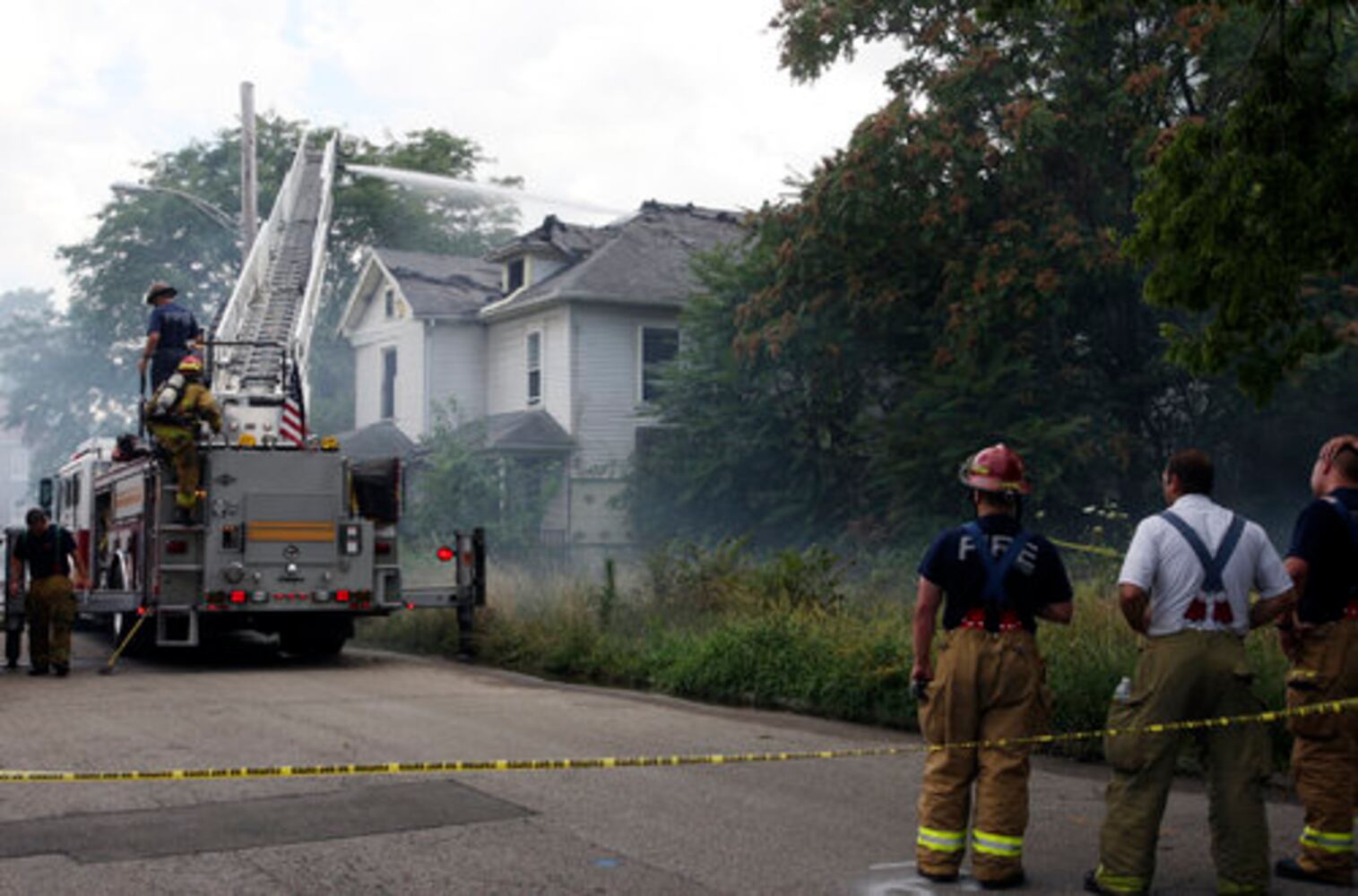 Firefighter injured at fire on Conover St.